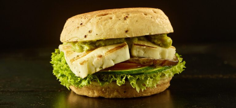 Read more about the article Halloumi burger